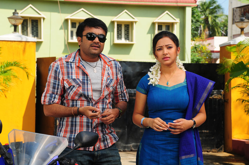 RA RA PRESS STILLS | Picture 42573